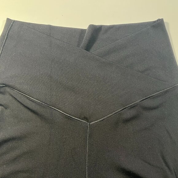 NWOT Aerie High Waisted Crossover Flare Legging - Picture 4 of 6